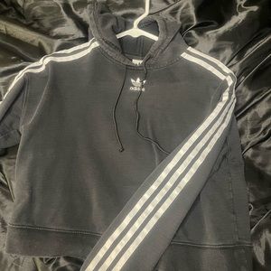 Cropped adidas sweatshirt